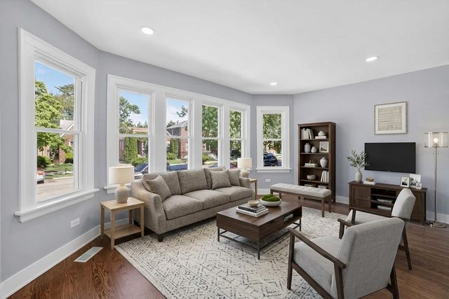 9112 S Aberdeen Street, Chicago, IL 60620