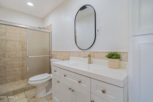 5827 W ROSEWOOD Lane, Phoenix, AZ 85031