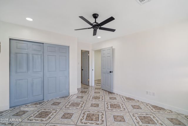 5827 W ROSEWOOD Lane, Phoenix, AZ 85031