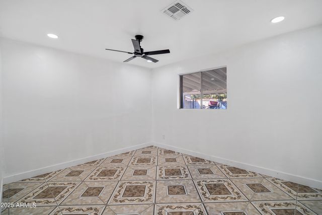 5827 W ROSEWOOD Lane, Phoenix, AZ 85031