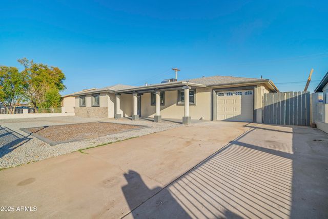 5827 W ROSEWOOD Lane, Phoenix, AZ 85031