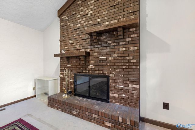 2510 Green Mountain Road SE, Huntsville, AL 35803