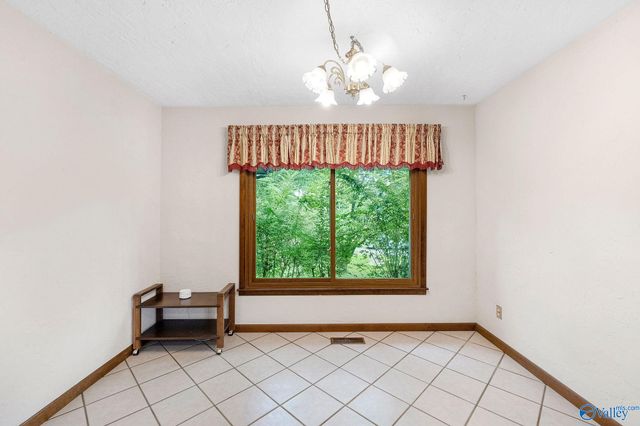 2510 Green Mountain Road SE, Huntsville, AL 35803