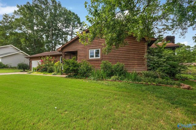 2510 Green Mountain Road SE, Huntsville, AL 35803