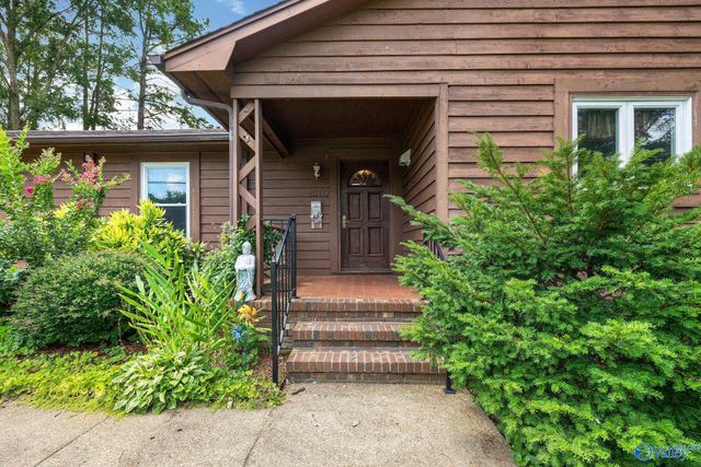 2510 Green Mountain Road SE, Huntsville, AL 35803