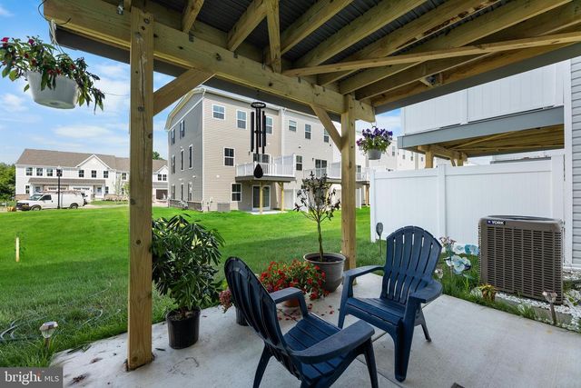 56 DOLCIE LN, Lawrence Township, NJ 08648