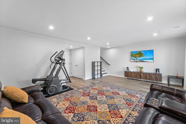 56 DOLCIE LN, Lawrence Township, NJ 08648