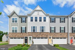 56 DOLCIE LN, Lawrence Township, NJ 08648