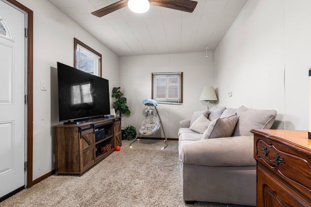 525 S Memorial Avenue, Rockford, IL 61102