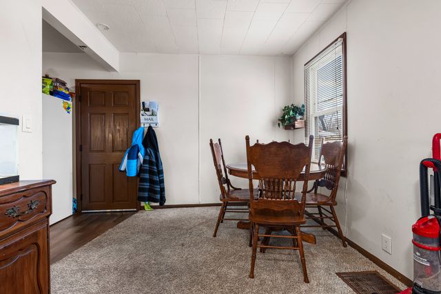 525 S Memorial Avenue, Rockford, IL 61102