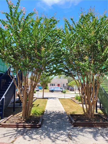 425 Clifford St 7, Corpus Christi, TX 78404