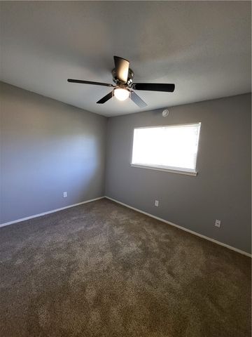 425 Clifford St 7, Corpus Christi, TX 78404