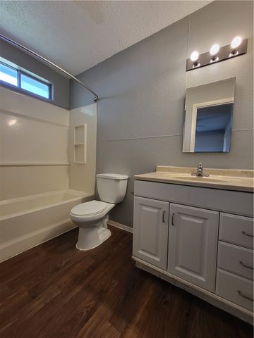 425 Clifford St 7, Corpus Christi, TX 78404