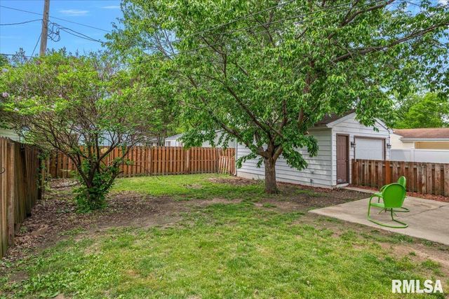 1613 N SCHRADER Avenue, Springfield, IL 62702