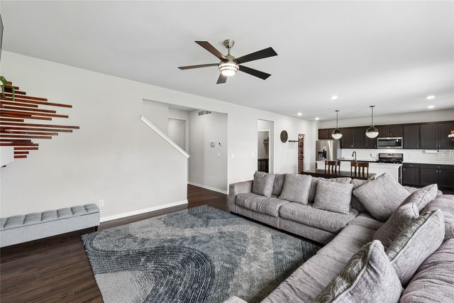 3890 Fieldstone Drive, Waukee, IA 50263