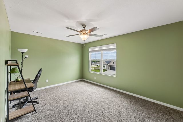 3890 Fieldstone Drive, Waukee, IA 50263