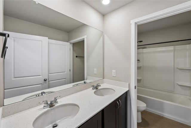 3890 Fieldstone Drive, Waukee, IA 50263