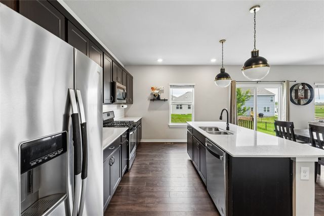 3890 Fieldstone Drive, Waukee, IA 50263
