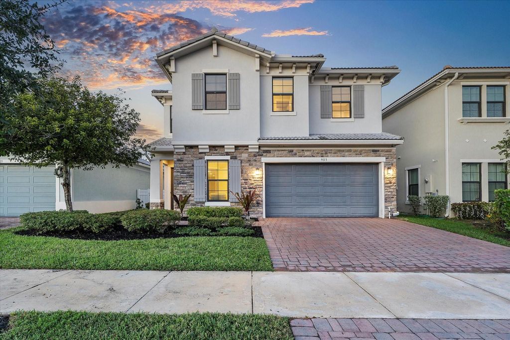 9113 NW 39th St, Coral Springs, FL 33065