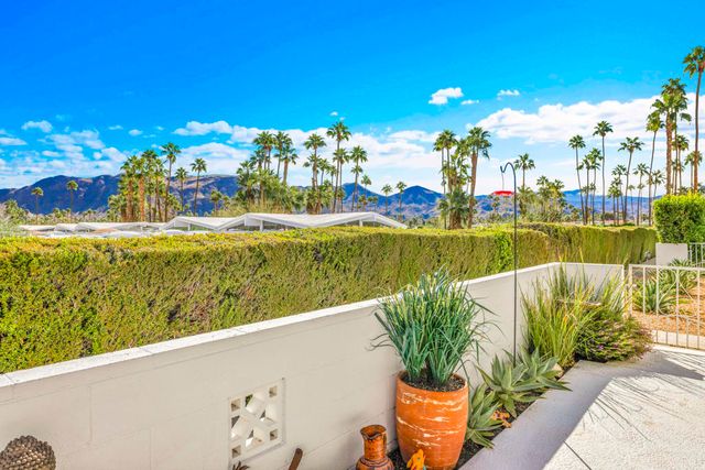 2400 S Palm Canyon Drive, Palm Springs, CA 92264