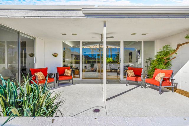2400 S Palm Canyon Drive, Palm Springs, CA 92264