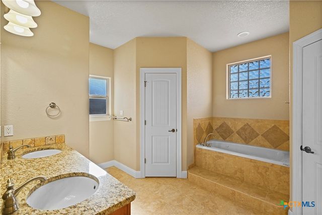 1705 Sudberg, Seguin, TX 78155