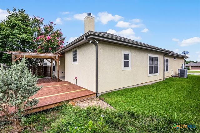 1705 Sudberg, Seguin, TX 78155