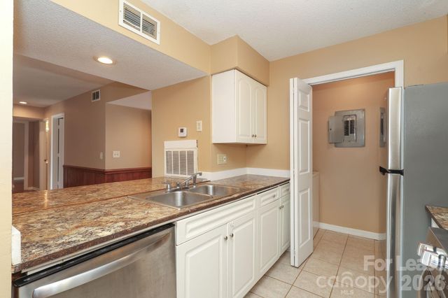 11086 Harrowfield Road, Charlotte, NC 28226