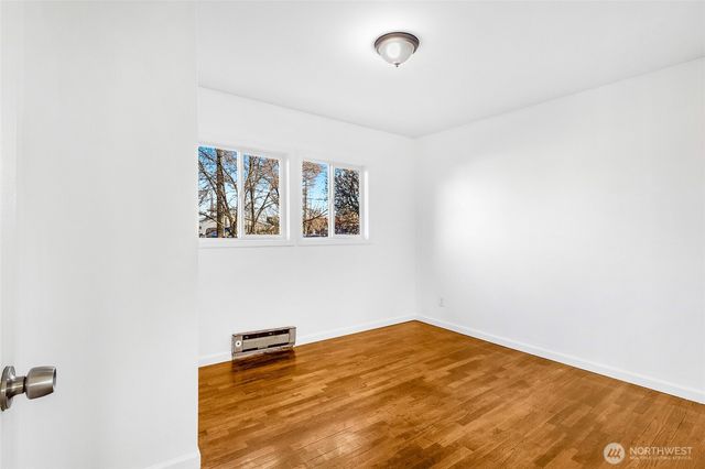 1008 W Bruce Street, Moses Lake, WA 98837