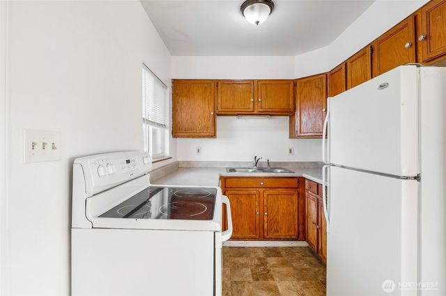 1008 W Bruce Street, Moses Lake, WA 98837