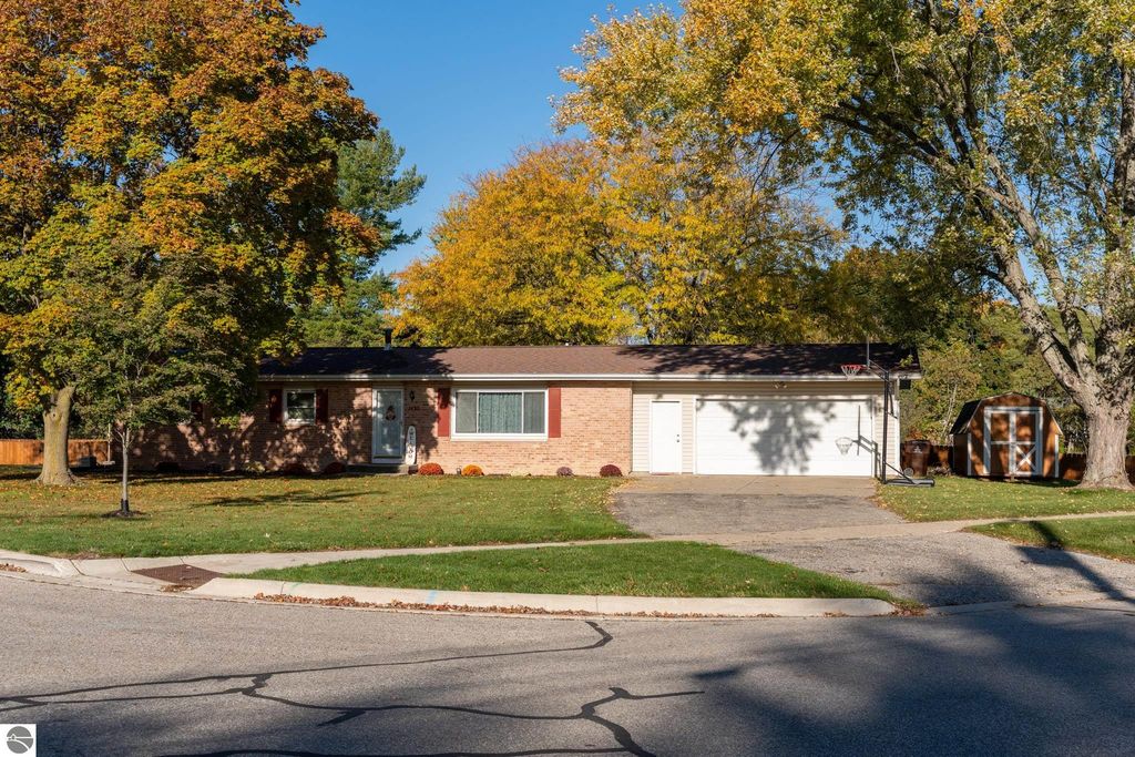 1430 Watson Road, Mt Pleasant, MI 48858