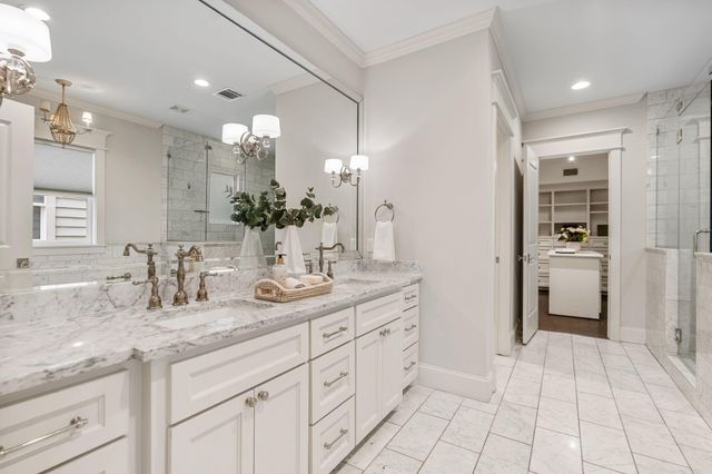 403 Columbia Street, Houston, TX 77007