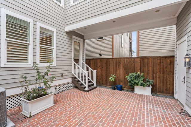 403 Columbia Street, Houston, TX 77007