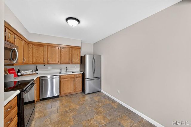 741 Ridgeside Drive B, Ballwin, MO 63021