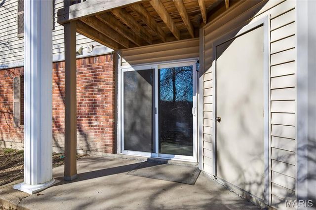 741 Ridgeside Drive B, Ballwin, MO 63021