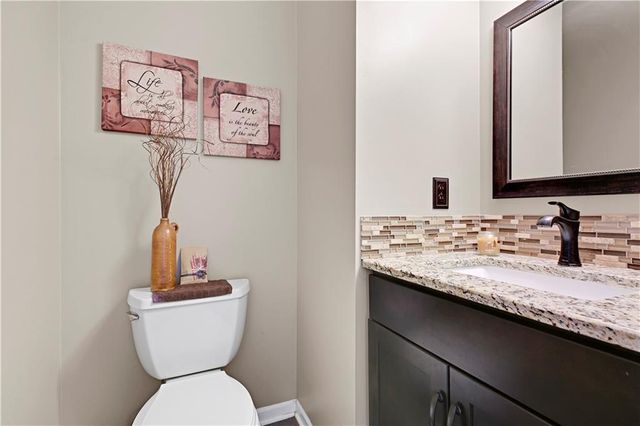 18995 W 116th Street, Olathe, KS 66061