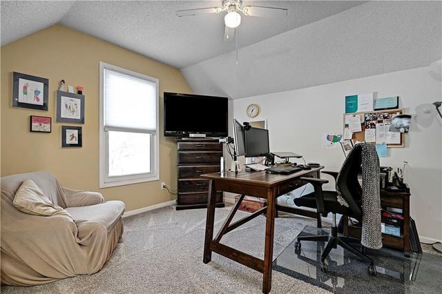 18995 W 116th Street, Olathe, KS 66061