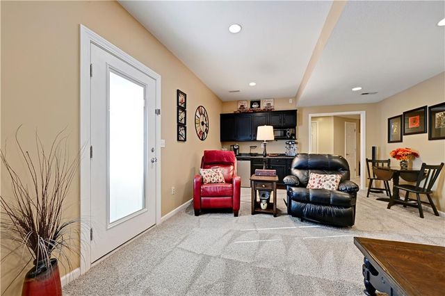 18995 W 116th Street, Olathe, KS 66061