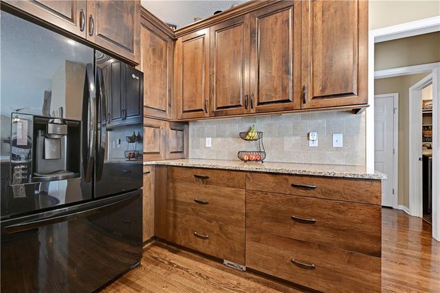 18995 W 116th Street, Olathe, KS 66061