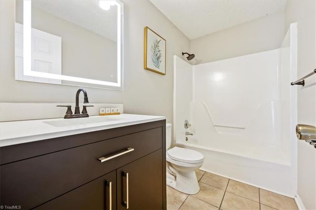 3894 Beeson Dairy Road, Winston-salem, NC 27105