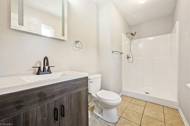3894 Beeson Dairy Road, Winston-salem, NC 27105