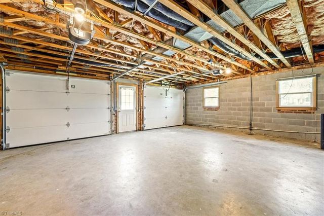 3894 Beeson Dairy Road, Winston-salem, NC 27105