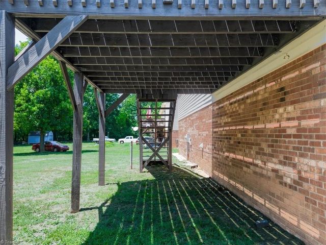 3894 Beeson Dairy Road, Winston-salem, NC 27105