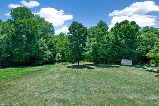 3894 Beeson Dairy Road, Winston-salem, NC 27105