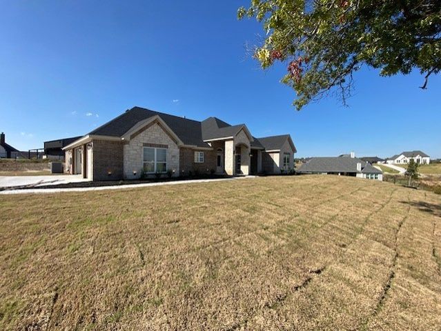 1042 Deer Island Court, Azle, TX 76020