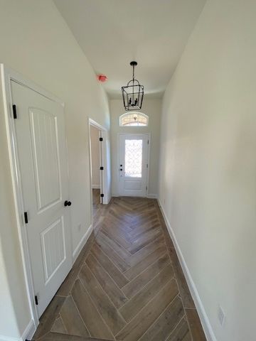 1042 Deer Island Court, Azle, TX 76020