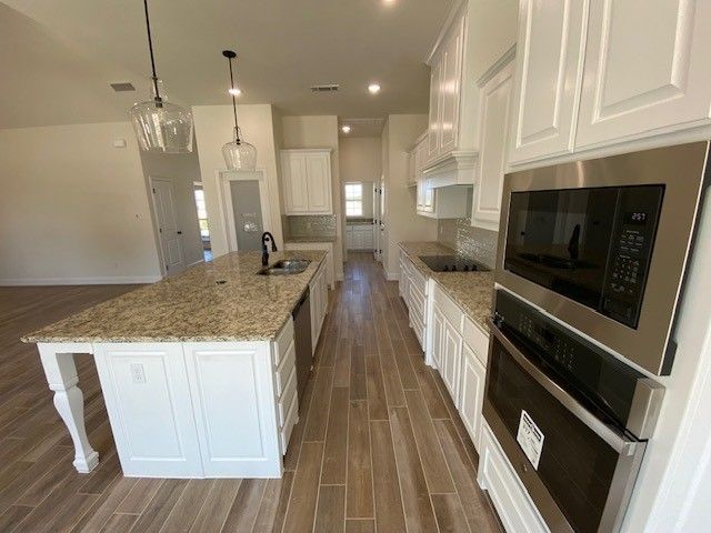 1042 Deer Island Court, Azle, TX 76020