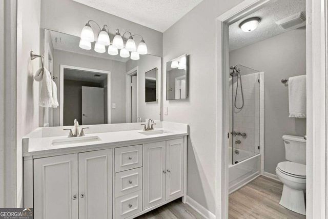 8740 Roswell Road 6D, Sandy Springs, GA 30350