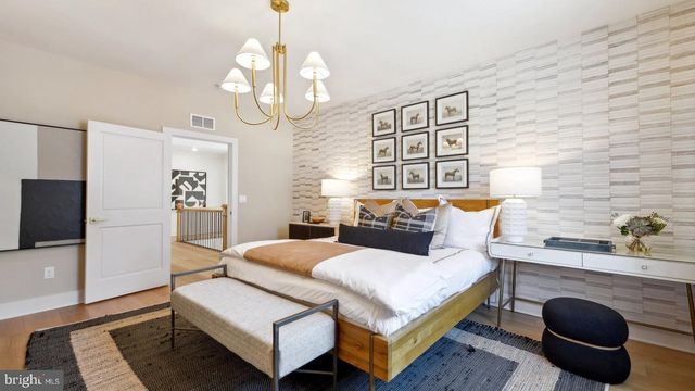 8272 COLLING MANOR CT, Alexandria, VA 22308