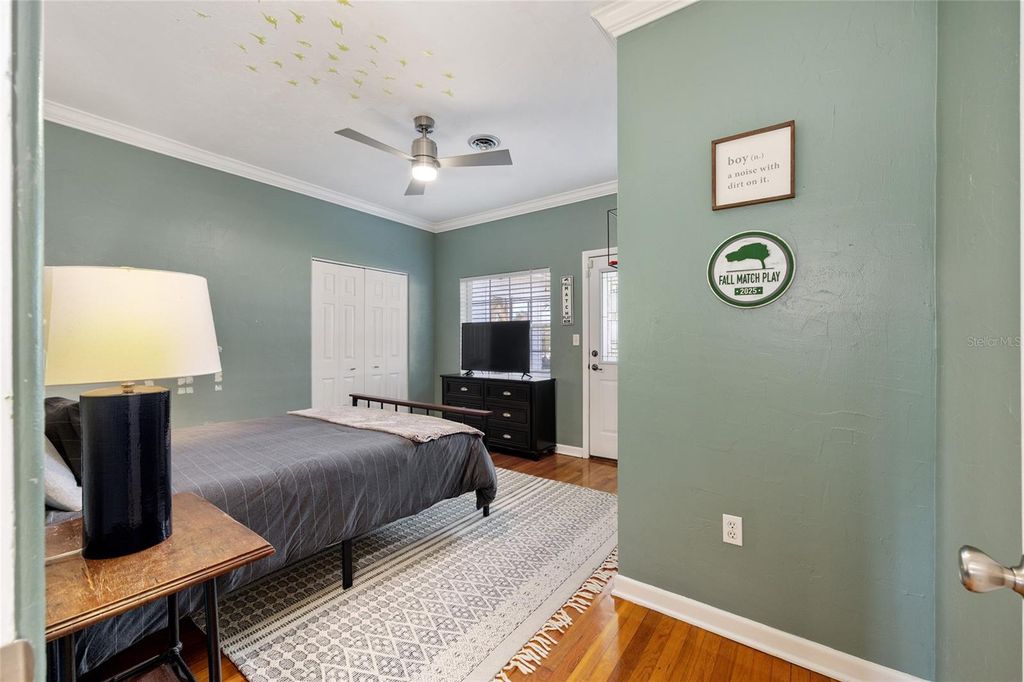 Image 17 of property listing at 1747 SE 5TH STREET, Ocala, FL 34471